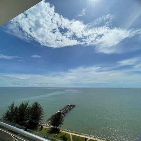 Imperial Suites Miri , Diamond Tower Extérieur photo