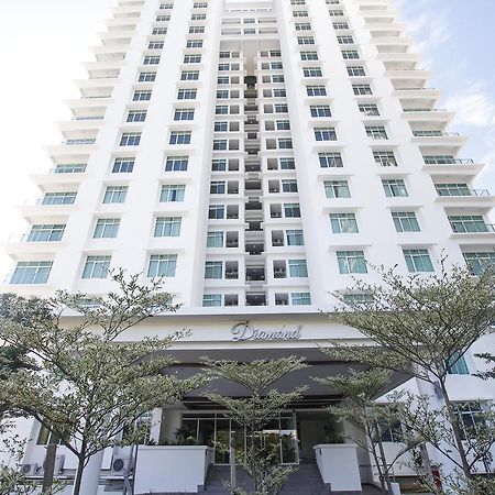 Imperial Suites Miri , Diamond Tower Extérieur photo