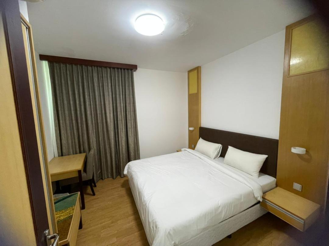 Imperial Suites Miri , Diamond Tower Extérieur photo